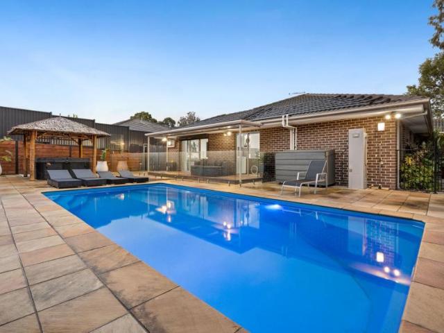 House for sale in Botanic Ridge, Melbourne