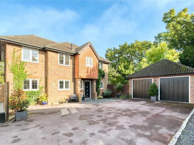 House for sale in Warfield, Newell Green