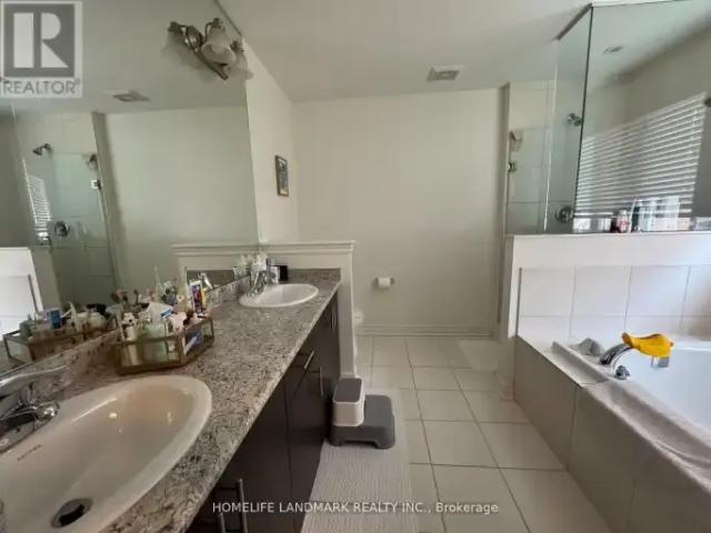 House for rent in Bradford West Gwillimbury, Ontario