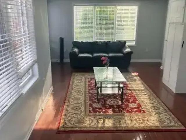 House for rent in Georgina, Ontario
