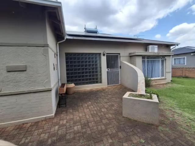 House for sale in Brenthurst, Brakpan