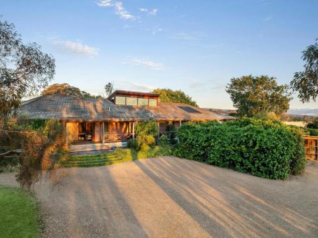 House for sale in Bridge Creek, Shire of Mansfield