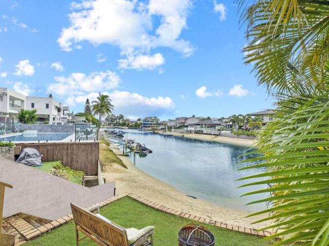 House for sale in Broadbeach Waters, Gold Coast City