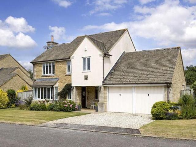 House for sale in Broadway, Broadway