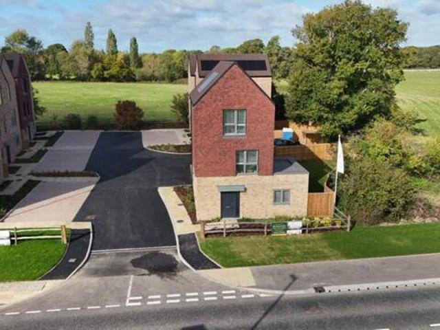 House for sale in Abbotsford, Perryfields