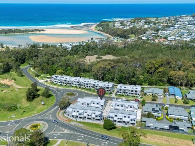 House for sale in Bungalow Park, Burrill Lake