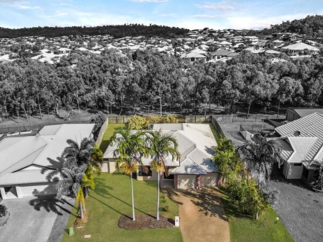 House for sale in Bushland Beach, Townsville City