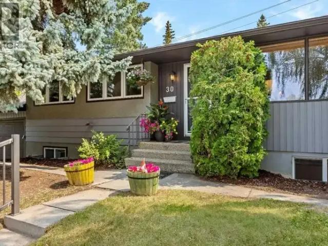 House for rent in Glendale, Calgary