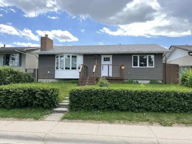 House for rent in Northwest, Alberta