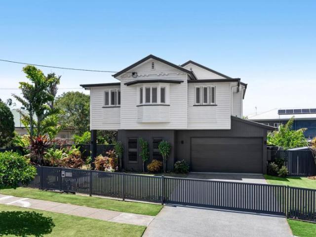House for sale in Camp Hill, Greater Brisbane