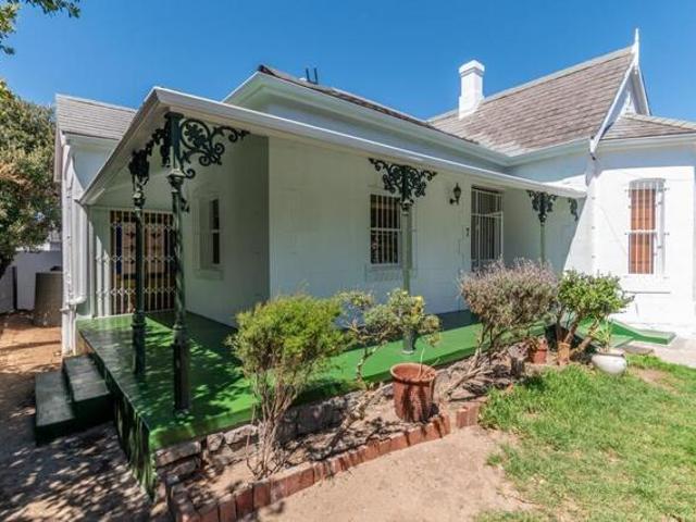 House for sale in Cape Town, Western Cape