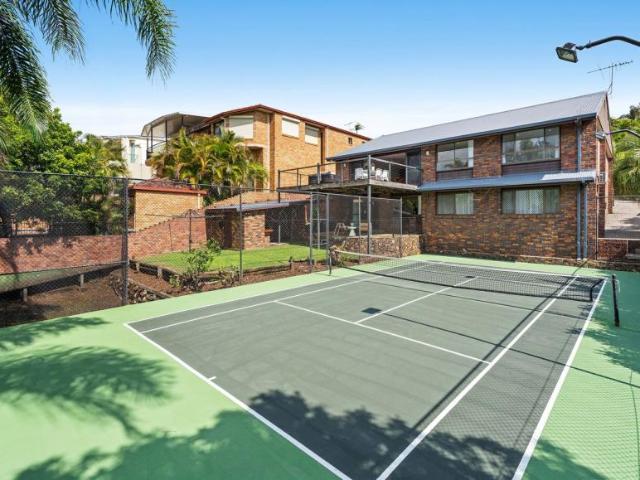 House for sale in Carina Heights, Greater Brisbane