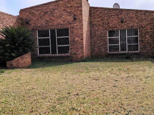 House for sale in Casseldale, City of Ekurhuleni Metropolitan Municipality