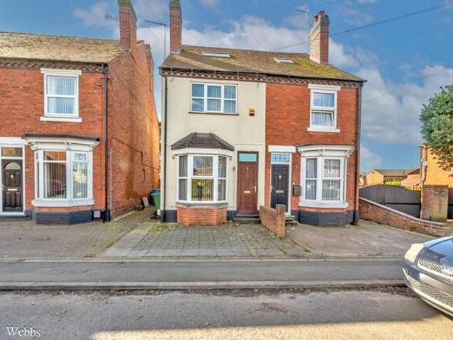 House for sale in Landywood, Great Chatwell