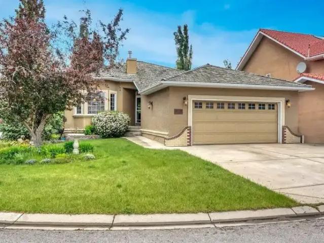 House for rent in Lakeside Greens, Chestermere