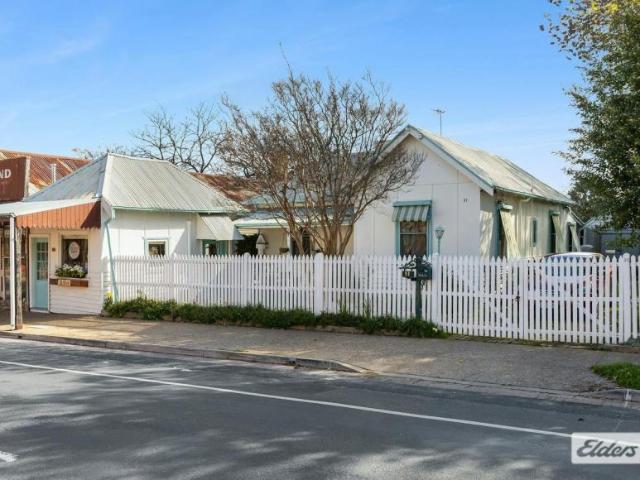 House for sale in Chiltern, Shire of Indigo