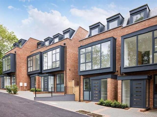 House for sale in Chingford, Chingford