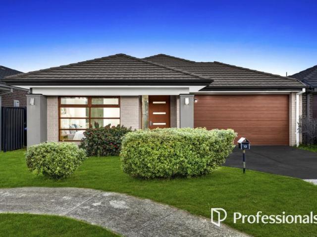 House for sale in The Boulevard, Melbourne
