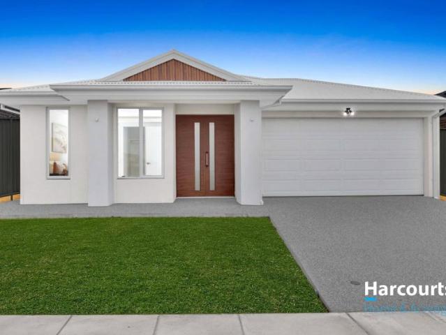 House for sale in Clyde North, Melbourne