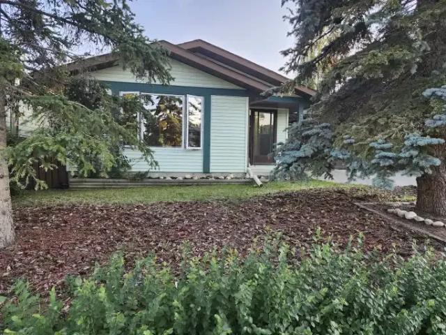 House for rent in Glenbow, Town of Cochrane