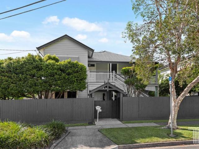 House for sale in Coorparoo, Greater Brisbane