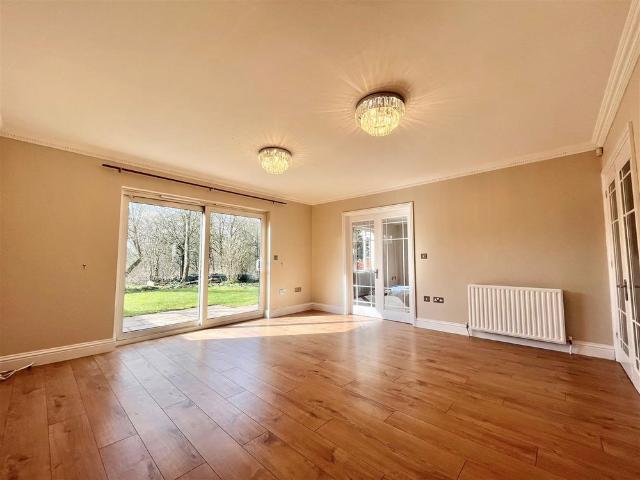 House for rent in Ickenham, Greater London