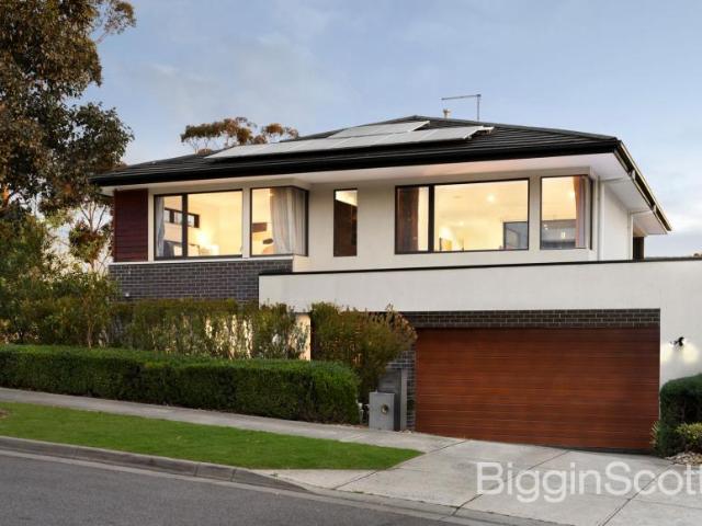 House for sale in Tullamore Doncaster, Melbourne