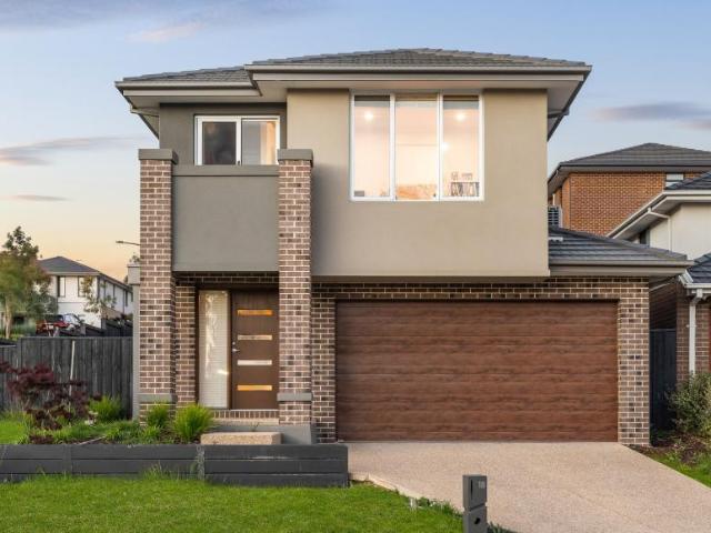 House for sale in Tullamore Doncaster, Melbourne