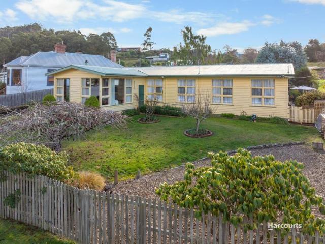 House for sale in Dover, Huon Valley
