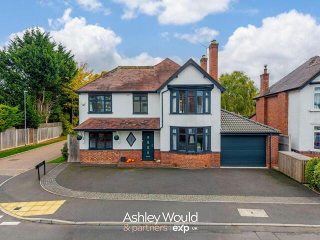 House for sale in Bromsgrove, Worcestershire