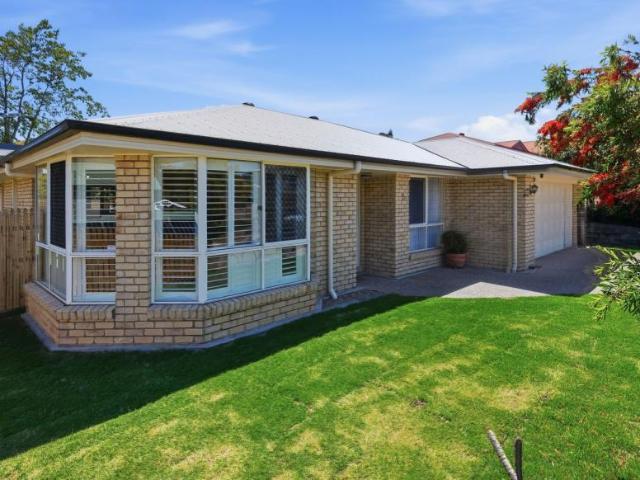 House for sale in Eatons Hill, Greater Brisbane
