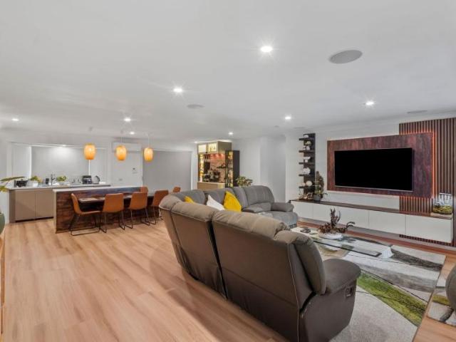 House for sale in Edens Landing, Greater Brisbane