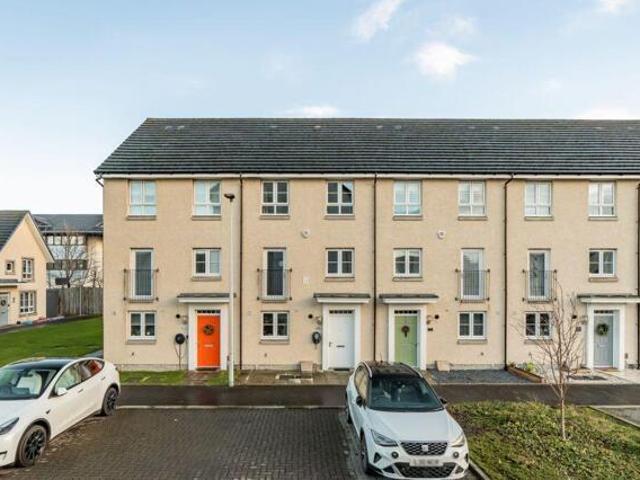 House for sale in South Gyle, Scotland