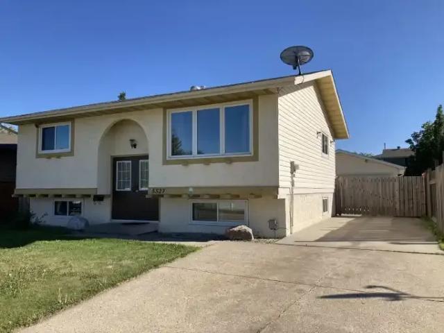 House for rent in Wedgewood, Alberta