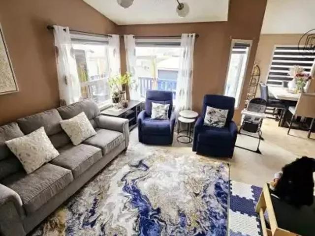 House for rent in Wedgewood, Alberta
