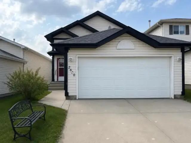House for rent in Wedgewood, Alberta