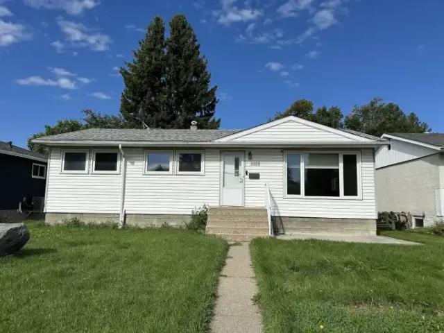 House for rent in Wedgewood, Alberta