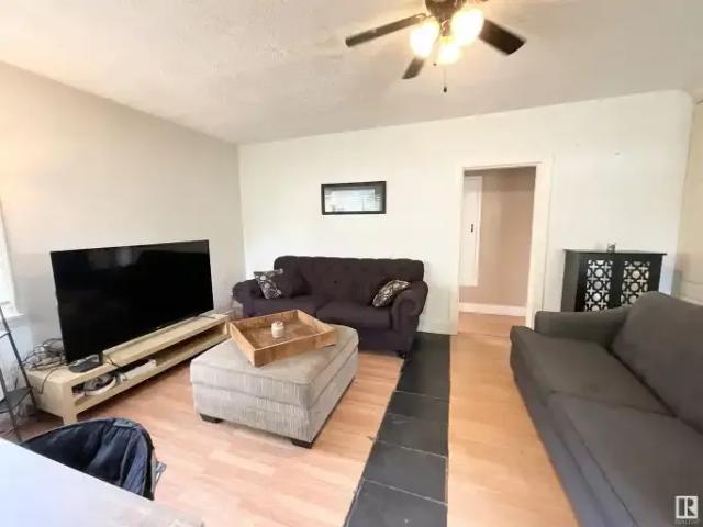 House for rent in Wedgewood, Alberta