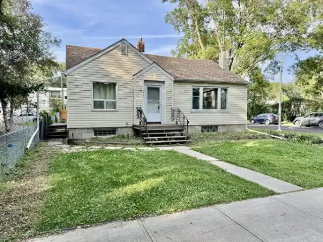 House for rent in Wedgewood, Alberta