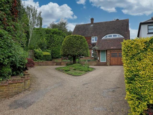 House for rent in Coopersale Street, Epping