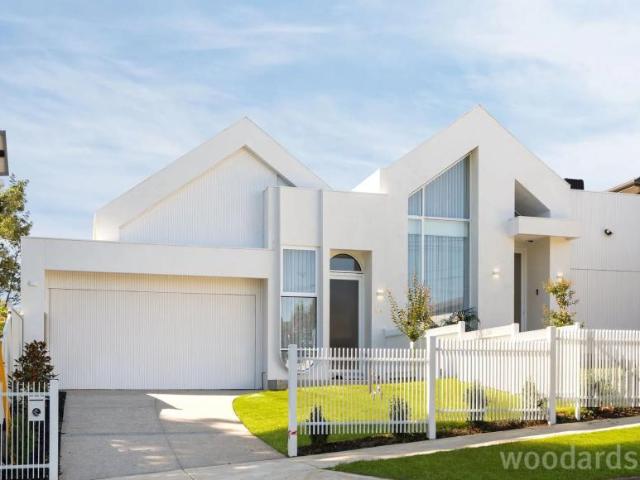 House for sale in Essendon West, Melbourne