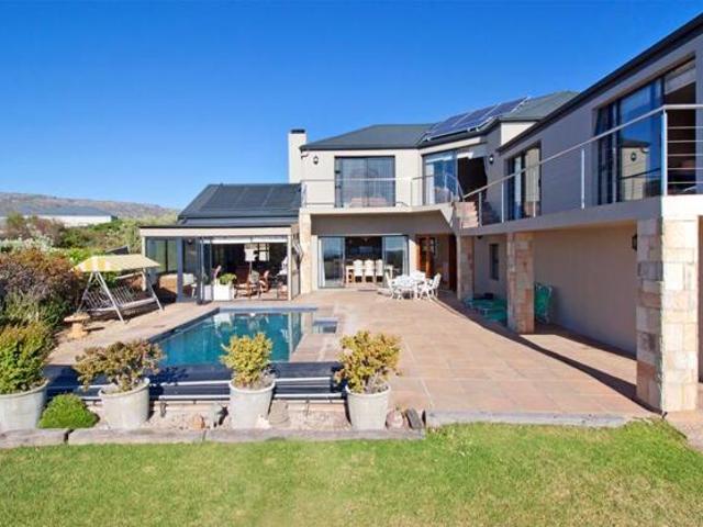 House for sale in Fish Hoek, Western Cape