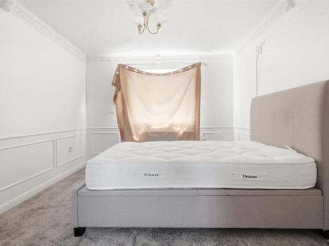 House for rent in Cat Hill