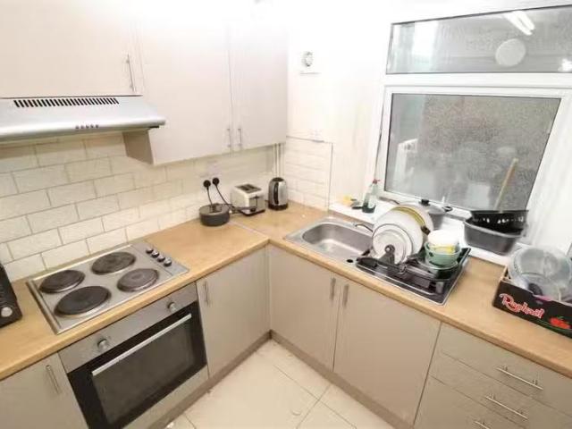 House for rent in Pontypridd, Wales