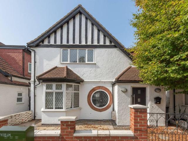 House for rent in Golders Green, Barnet