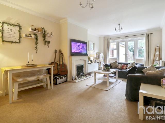 House for rent in Church End, Duton Hill