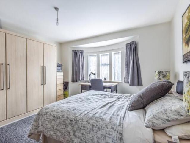 House for rent in Cat Hill, England