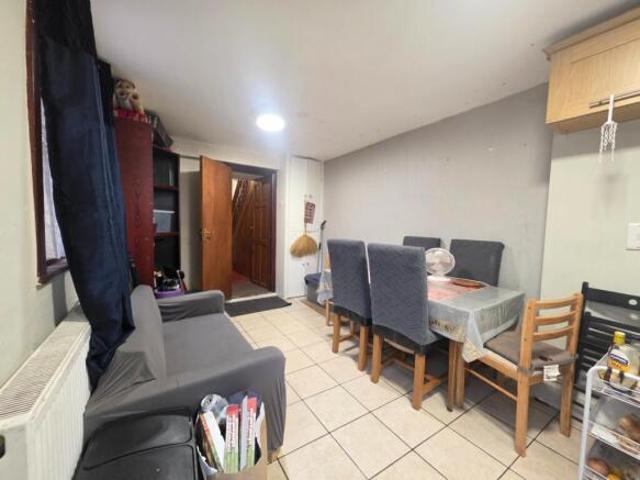 House for rent in Cat Hill, England