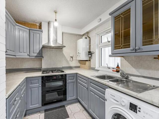 House for rent in Cat Hill