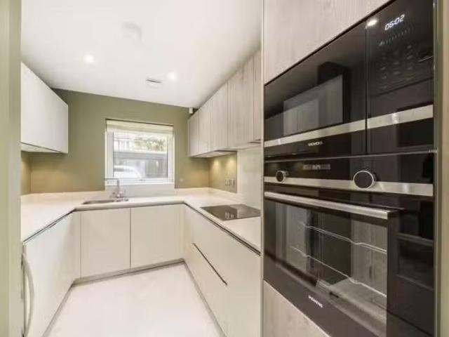 House for rent in London Borough of Merton, Mitcham
